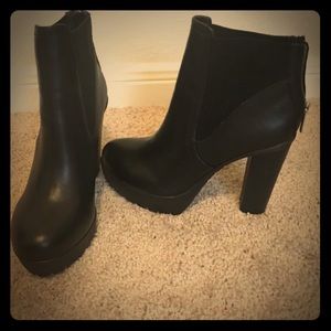 NEVER BEEN WORN! Steve Madden Amandaa booties!